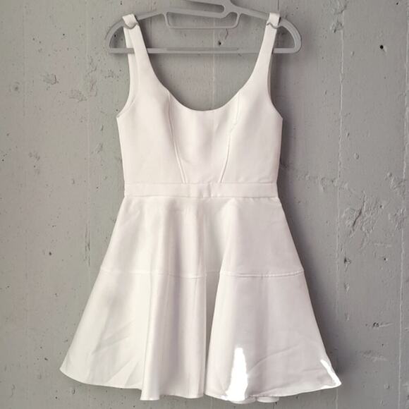 NWT | Adeirlina Me & You Mini Dress White Size XS ~ CLEAN - Picture 2 of 7